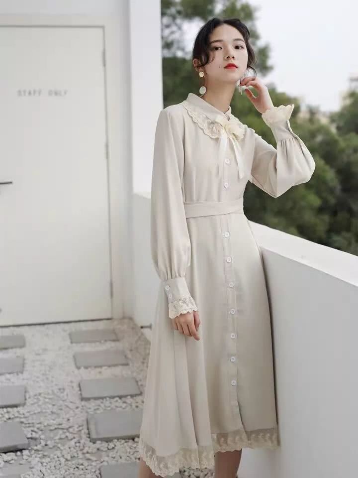 秋天来一件法式长裙,让你做复古风女孩