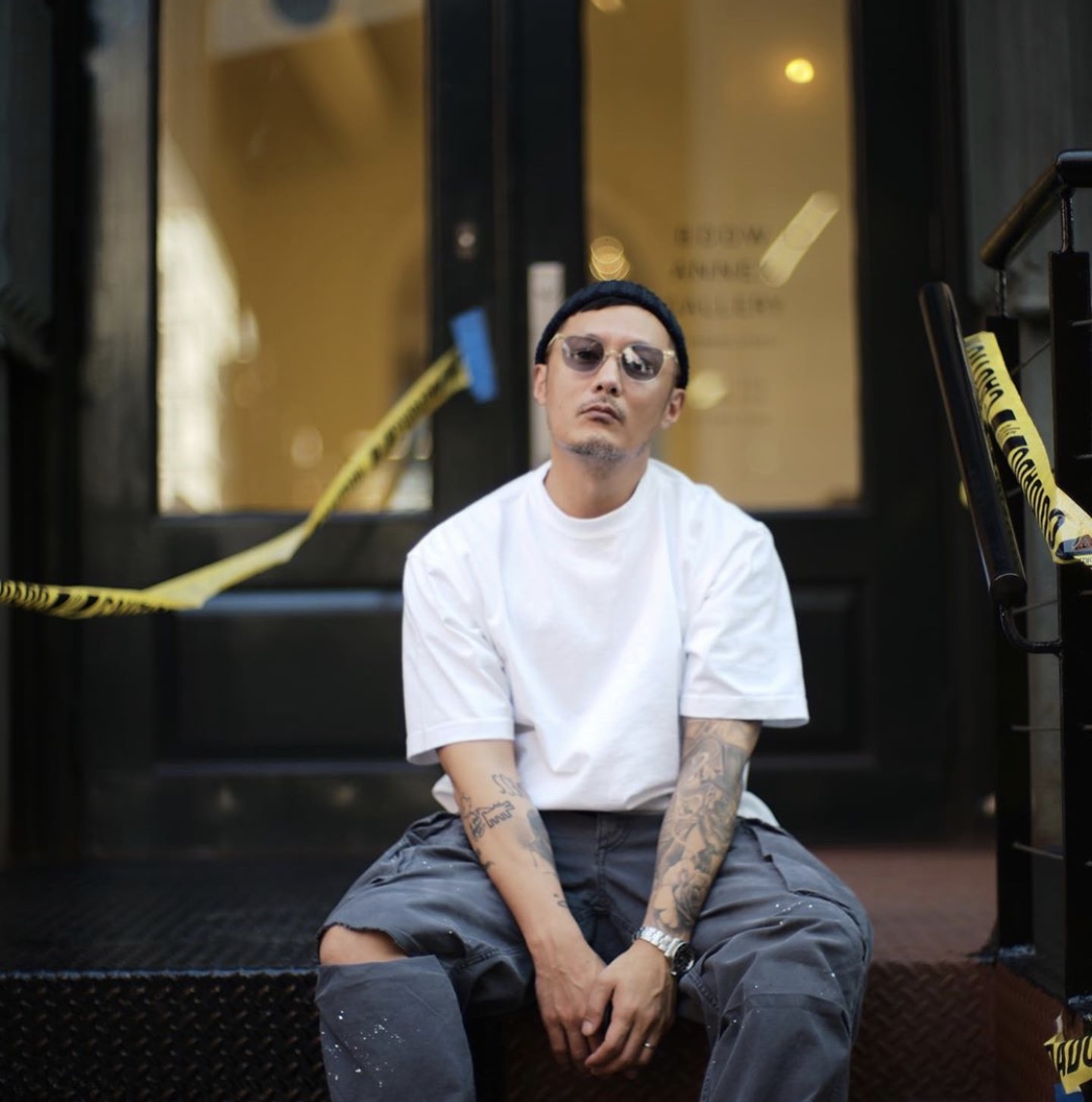 六叔纽约休闲度假已开启！日常上身穿搭依旧帅翻天！