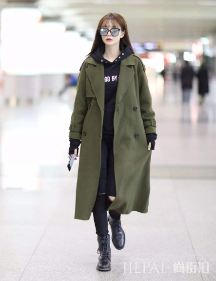 初秋穿风衣,内搭用这5样,让你做个精致美丽的女人