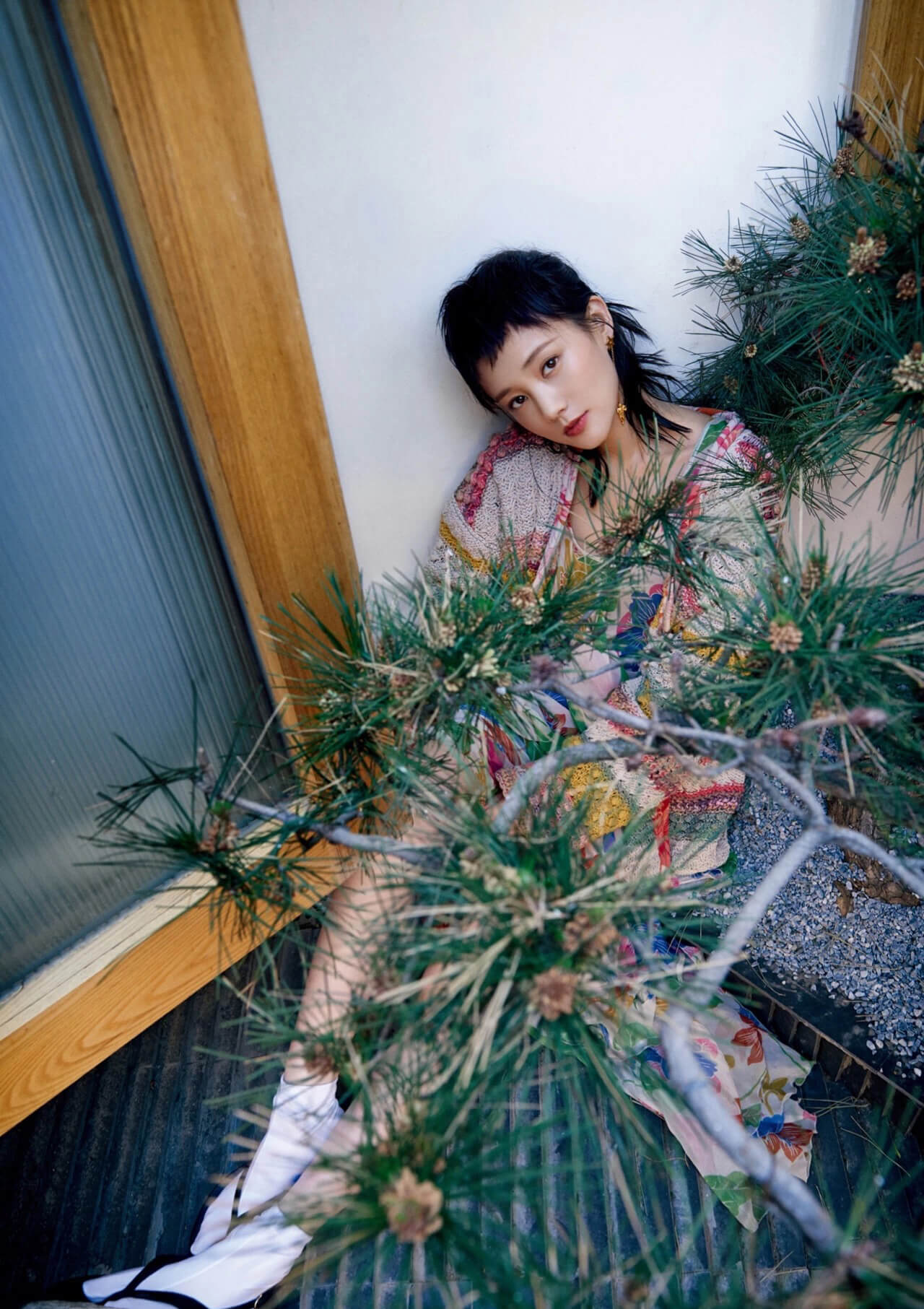 李一桐时尚杂志性感优雅写真图片