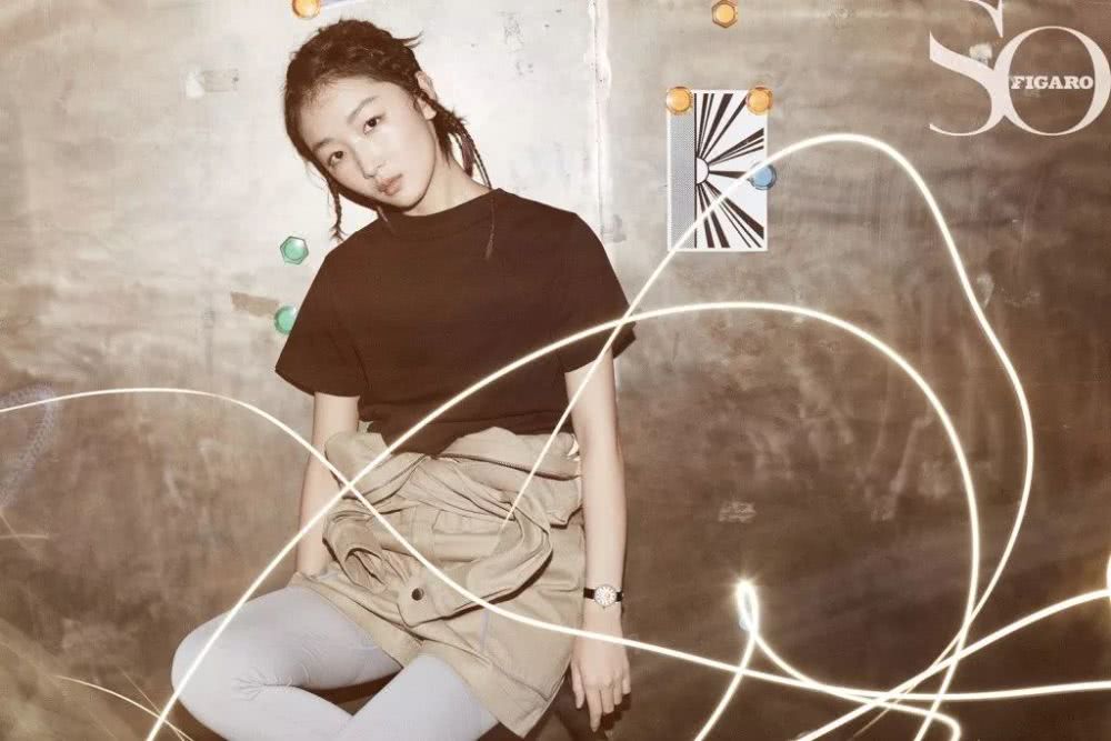 马思纯和周冬雨的短发灵感超完美,你只要学会一种就可以了