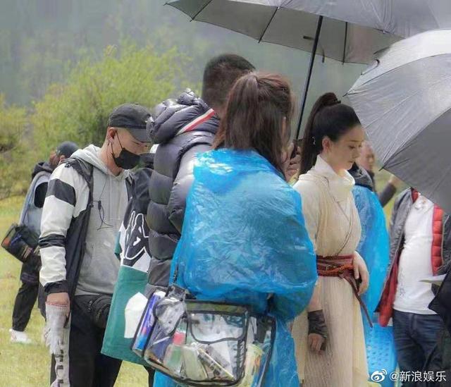 赵丽颖新剧造型被嘲：还不如粉丝自制图