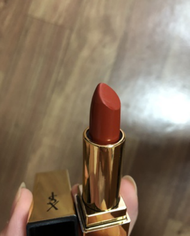 张嘉倪对口红难割舍,陈情令出冠名口红,早秋的快乐只差一支口红