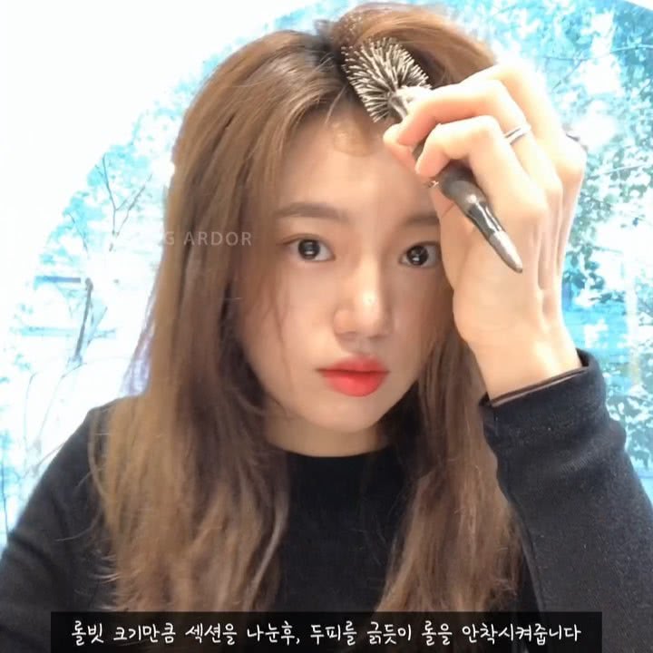 想留刘海又怕尴尬期？告诉你这些快速还方便的方法