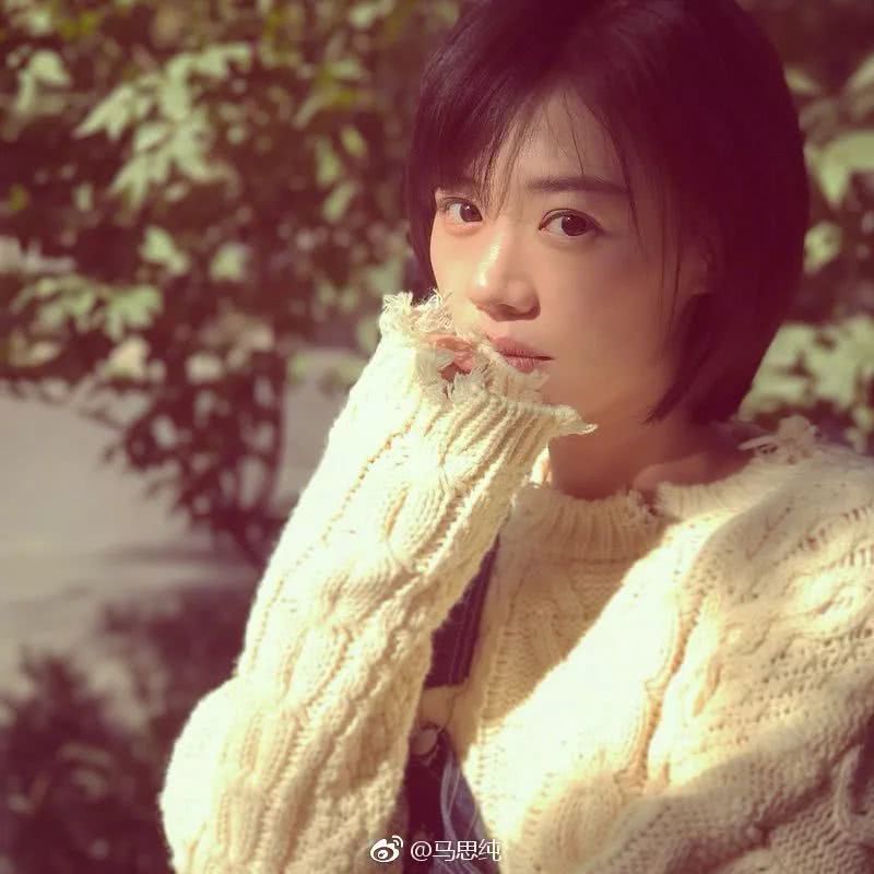 马思纯和周冬雨的短发灵感超完美,你只要学会一种就可以了