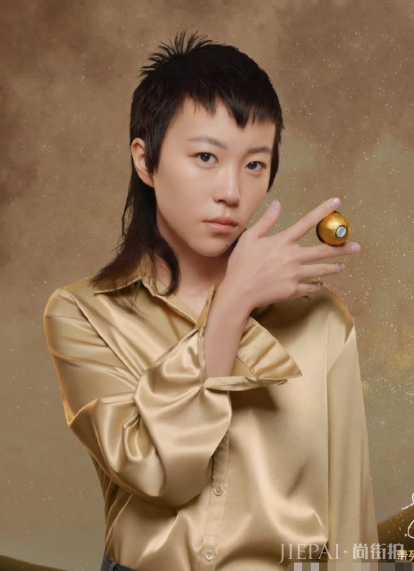 窦靖童解锁新造型,粉丝齐夸帅,不愧是王菲的女儿