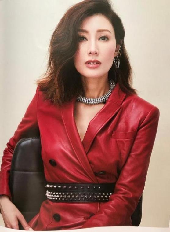 李嘉欣复出饰杨贵妃,于正表扬其是和巩俐同级的女神,被网友反怼