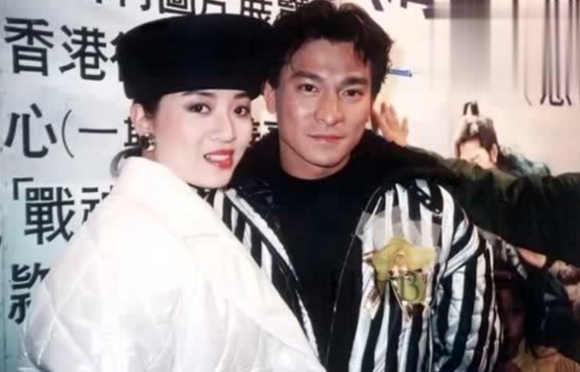 梅艳芳穿着婚纱睡在刘德华的怀中离去,得知婚纱里秘密后让人泪崩