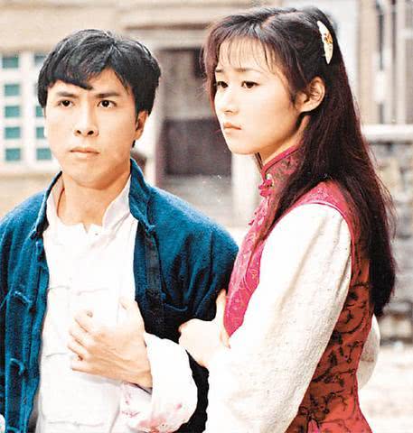 因一双美腿走红全国，甄子丹为她离婚，最后嫁给陈十三，一直无子