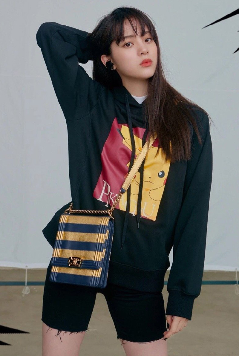 欧阳娜娜为NANA杂志拍时尚CHIC休闲风格写真图片
