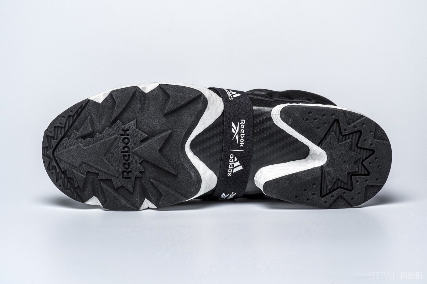 adidas x Reebok联名的Instapump Fury BOOST继续更新,现在是必入配色!