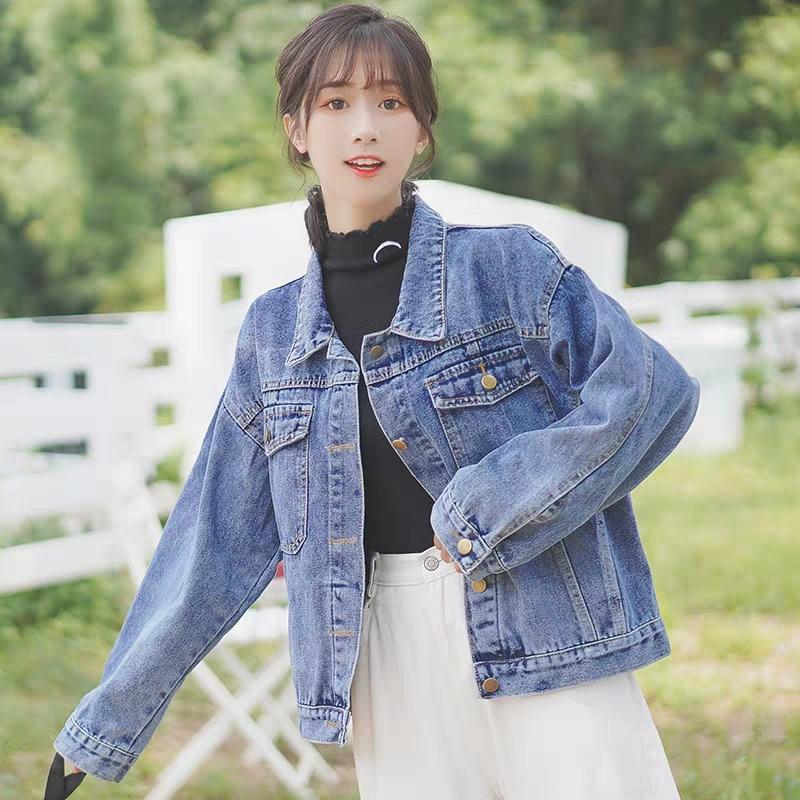 秋天穿搭更要讲究,轻奢风搭配让你优雅又高级,时尚减龄美出C位