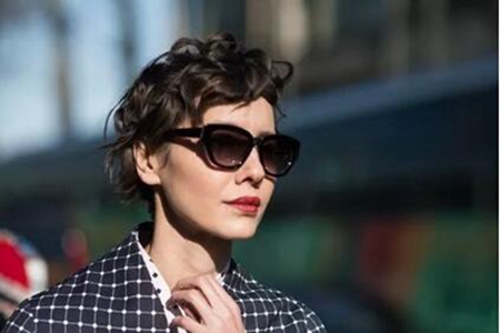 1545038594628069.jpg 2019年从头开始,3款时髦新发型抢先看