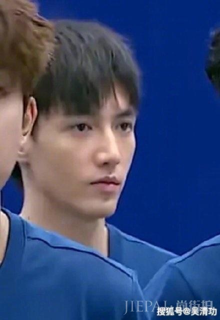 因病休息两年的萧亚轩即将复出,曾有人造谣她得了艾滋病