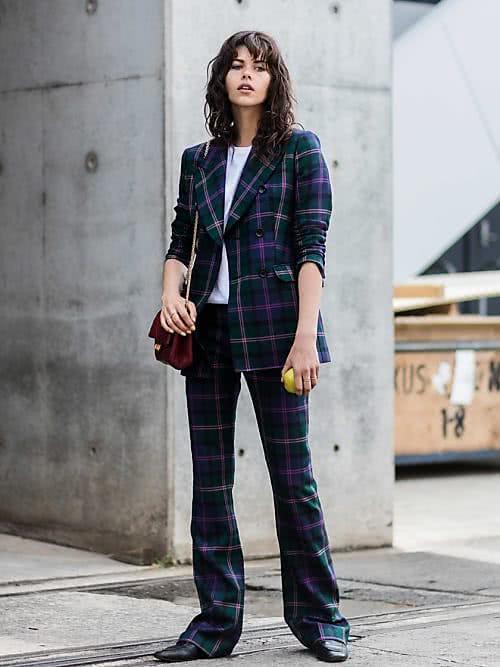 欧美街拍:适宜秋冬的经典元素越简单越好搭,优雅又随性