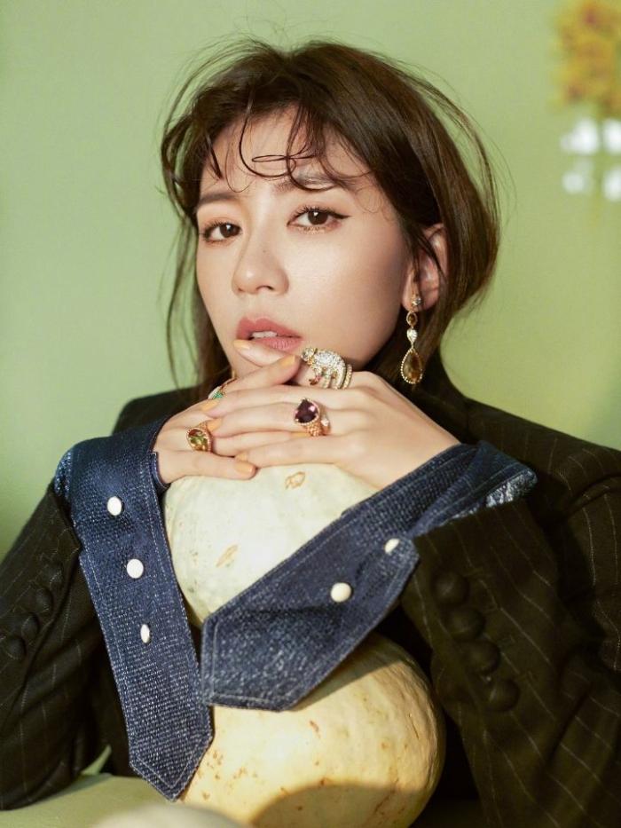 娱乐圈闪婚女星,刘涛被迫还债,贾静雯闹上法庭,最后一位很幸福