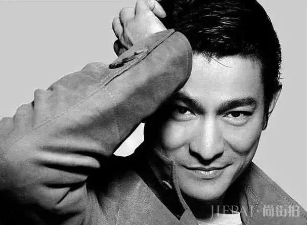 至今没开通微博的4位巨星,开通后粉丝数不可估量