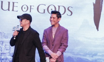 香港大佬的儿子,18岁就拜师李连杰,半个娱乐圈都在为他打工