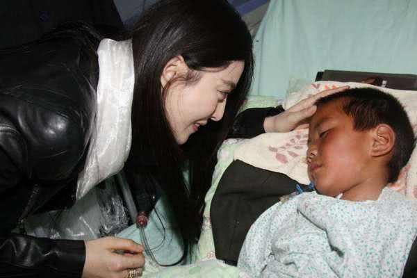 史上最短代言人，刚到手大牌代言2小时被撤，她再次复出失败了？