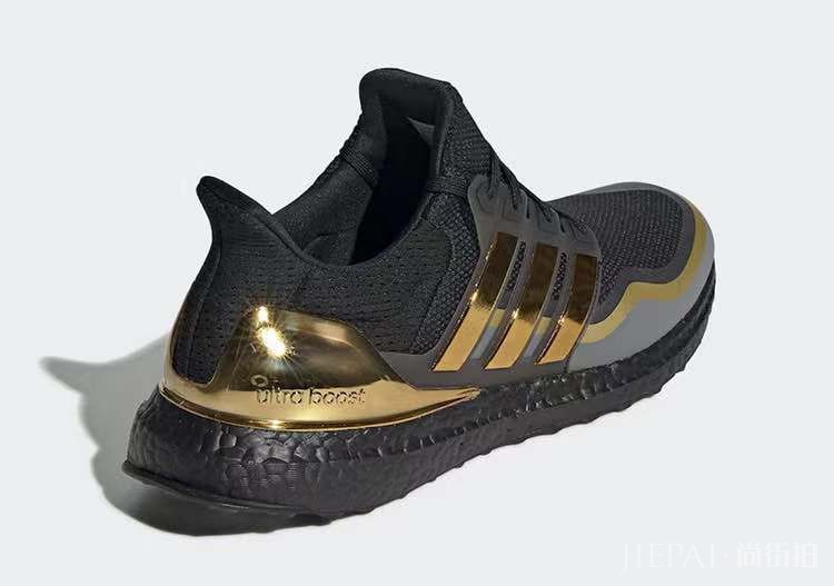 金色稳定块加持!adidas Ultra Boost 全新配色即将登场!