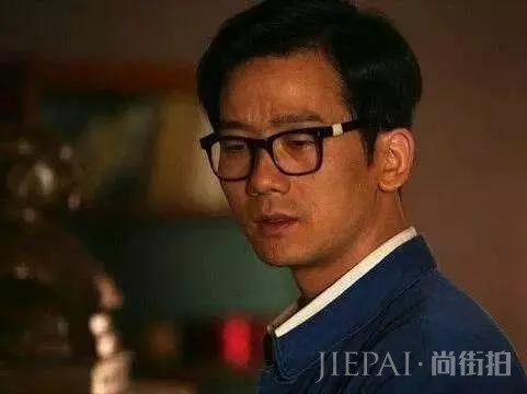 同样是演哮天犬,一人演成了影帝,但他却演成了18线配角 !