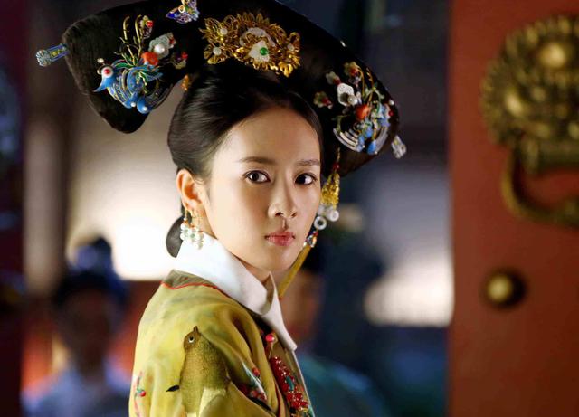 童谣与51岁老公完婚，爱情长跑超7年，终于收获幸福婚姻