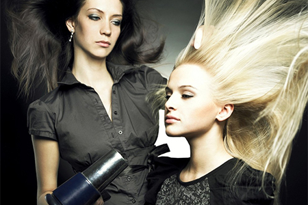 韩式大卷发优雅好看，三大护理技巧才能让你持久美