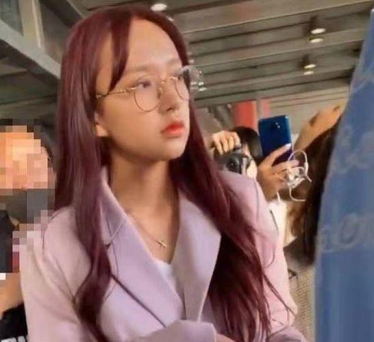 21岁红得发紫,被公司压榨丑成大妈?仙女人设崩了?