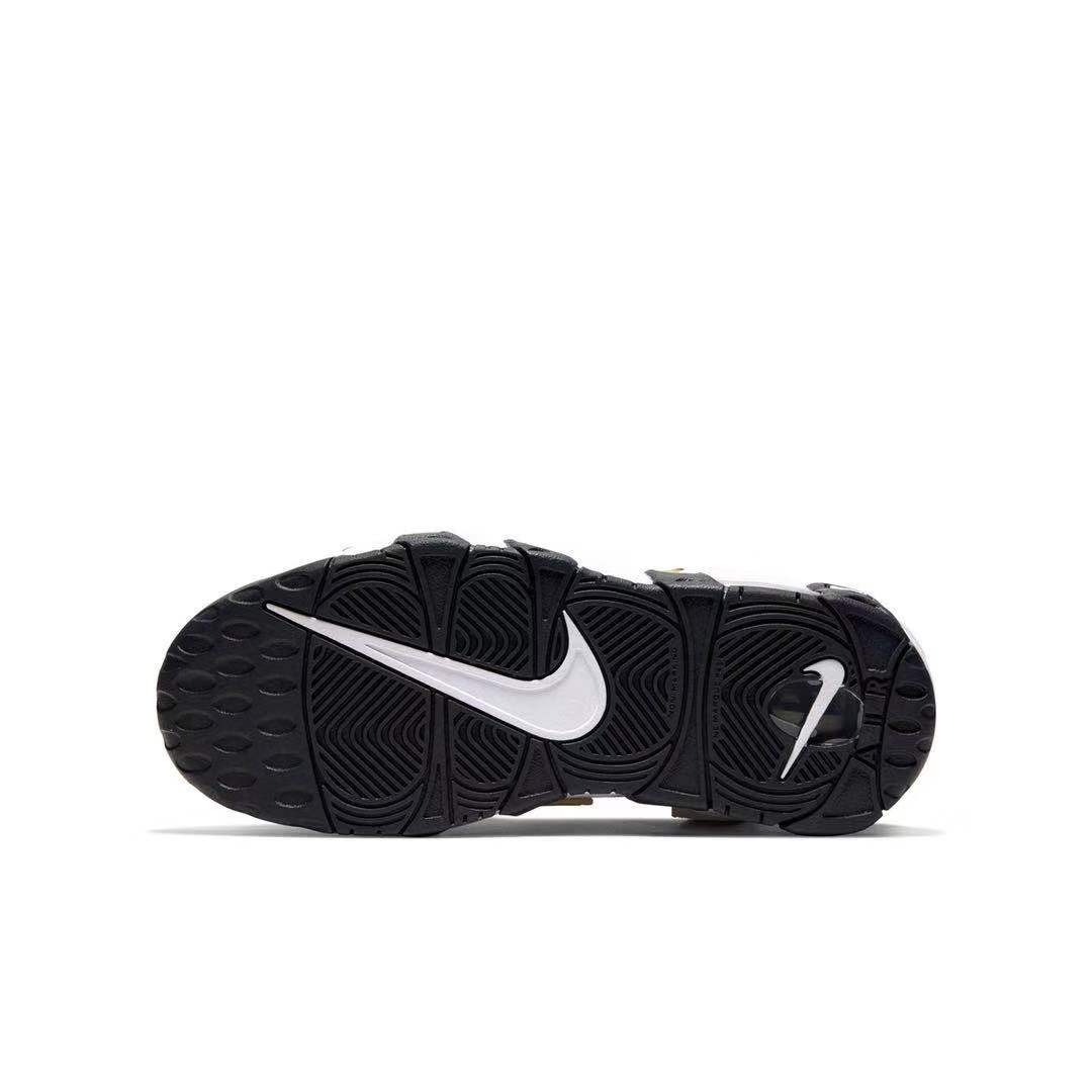 这双你喜欢吗？蛇纹大 AIR 即将登场！