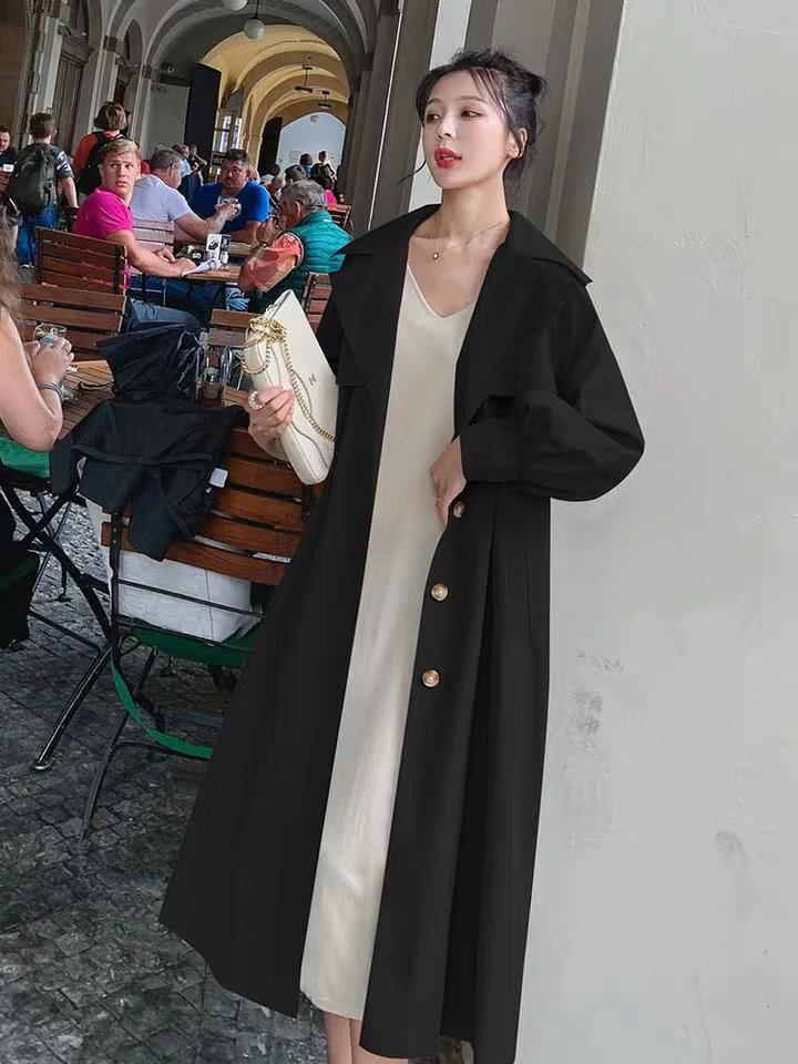 秋天穿搭更要讲究,轻奢风搭配让你优雅又高级,时尚减龄美出C位