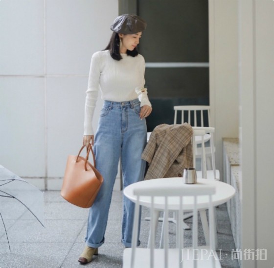 时尚博主三木穿毛衣搭配很吸睛，秋冬这几种穿搭时髦又大气