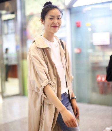 给40岁女人的逆龄建议：护肤三要，穿搭两不要，拒做“大妈”