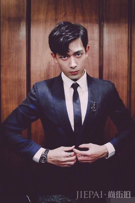 李现肖战刘昊然请你们放过粉丝们好嘛？