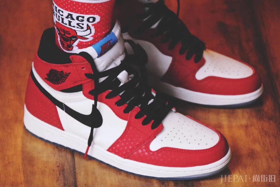 Air Jordan 1“Chicago Crystal”最新上脚照来袭!全新鞋面纹理➕水晶底你还爱吗?