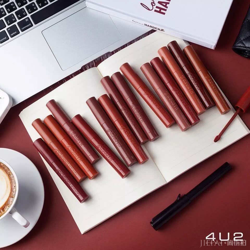 豆沙色、梅子色都靠边,今年最火的口红色是它