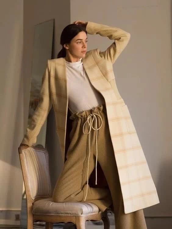 2019秋天回头率超高的纸袋裤火了，显瘦又显高