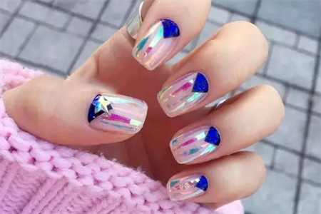 透明美甲的两款做法，最火的潮流指甲，好看又清爽