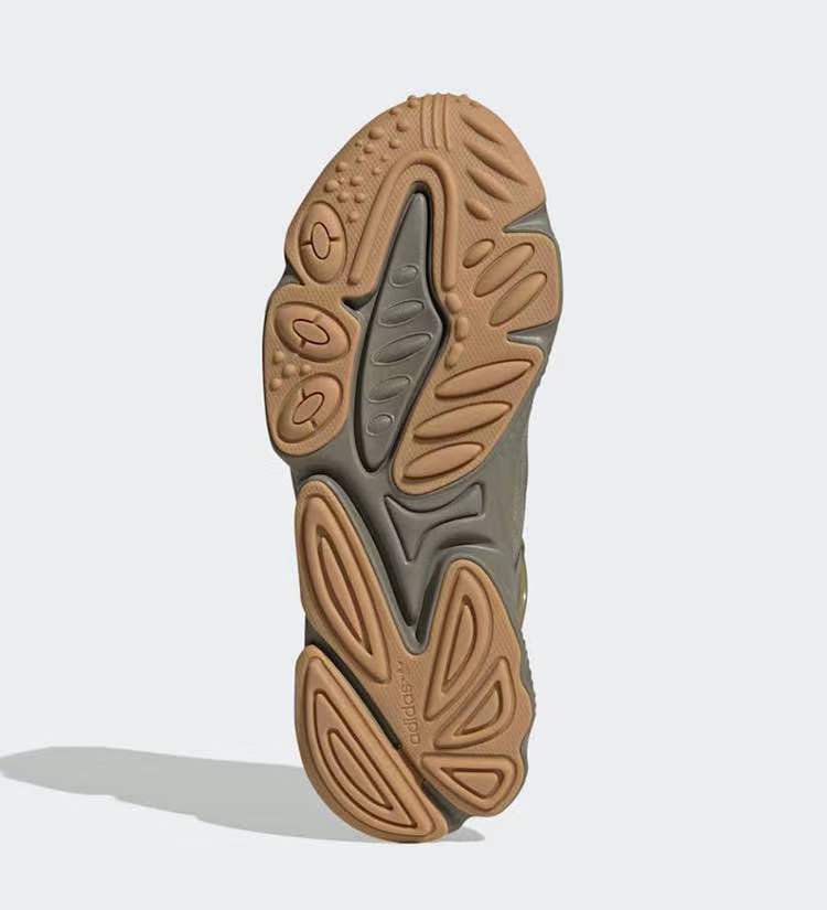 硬朗军事风！adidas Ozweego 全新配色现已登场！