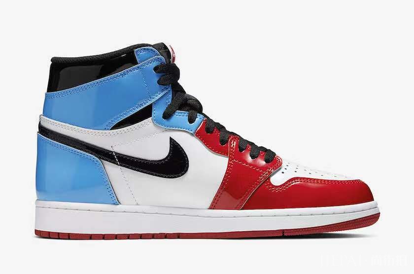 两大 OG 配色拼接而成!Air Jordan 1“ Fearless”官图赏析!