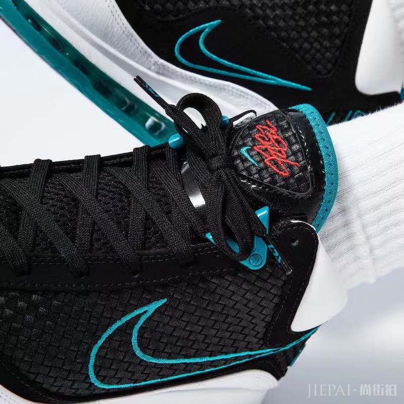 发售日期已确定!LeBron 7 经典红毯配色月底归来!
