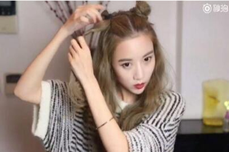 少女心炸裂的丸子头怎么扎，简单几个步骤萌上天
