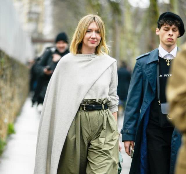 今年秋冬流行这些毛衣好看又保暖,让你变身时尚潮人