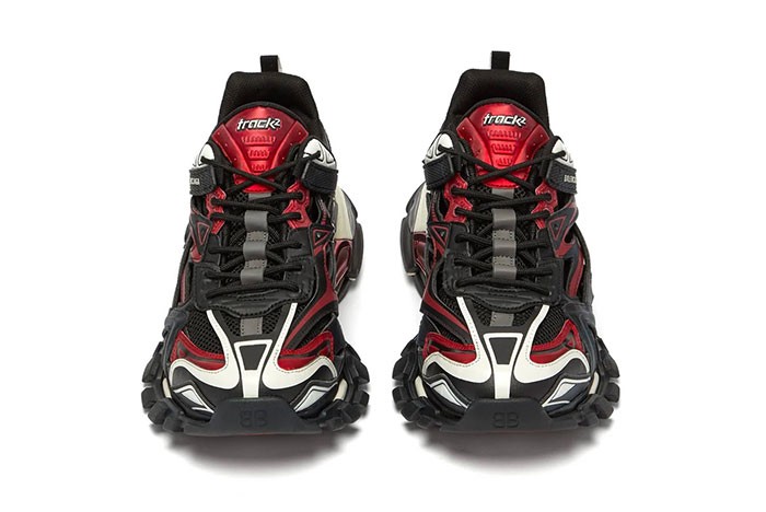 “黑红”不止AJ专属！BALENCIAGA Track 2发布全新“Bred”配色！