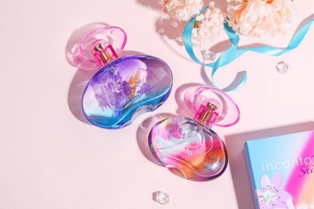 香水清爽梦幻，轻盈质感才是少女选择