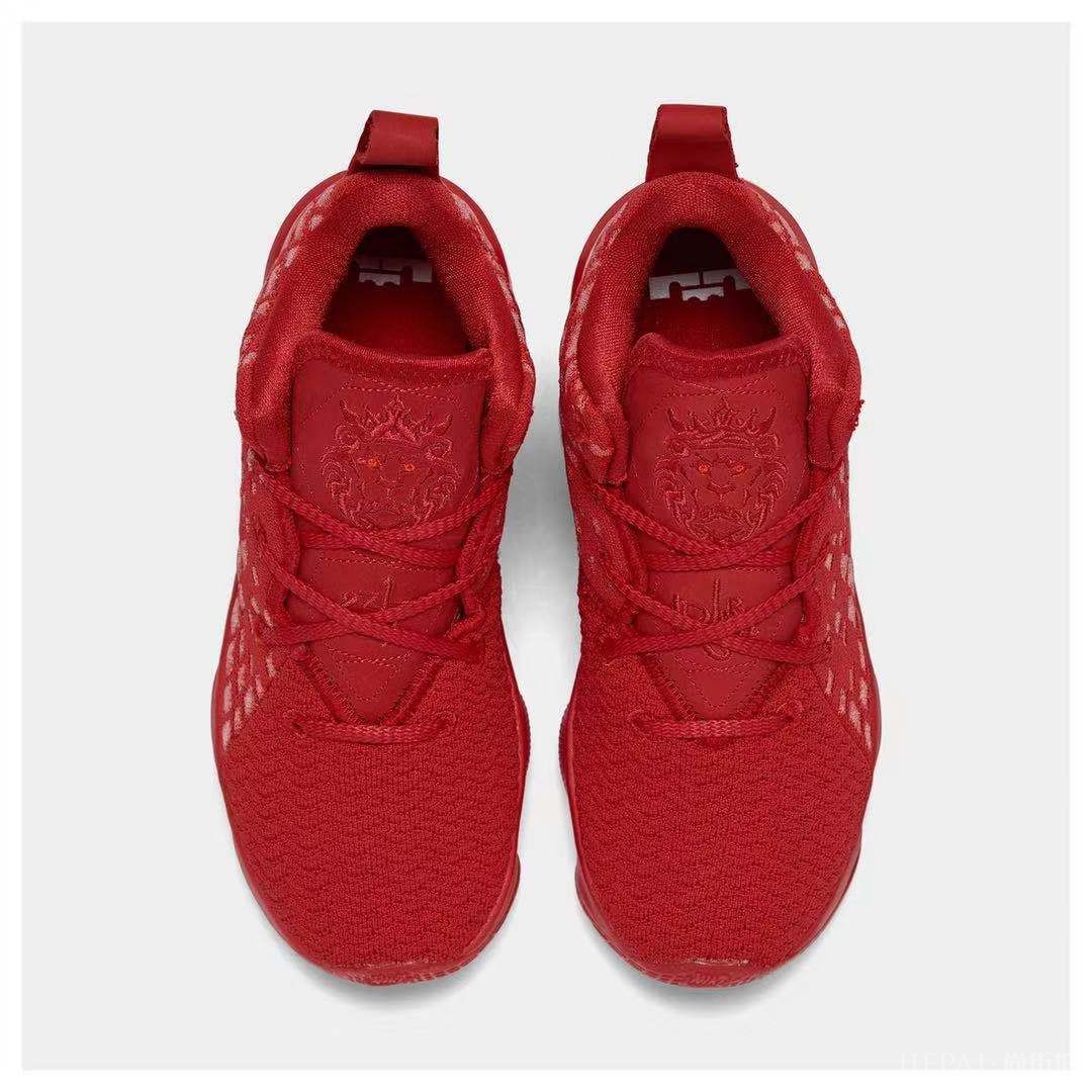 我心依旧，热情似火！Nike LeBron 17 全新配色近期登场！