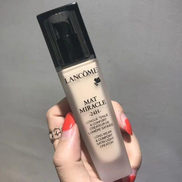 长期化妆和从不化妆，十年后的差距，不对比就没有伤害