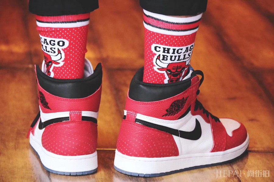 Air Jordan 1“Chicago Crystal”最新上脚照来袭!全新鞋面纹理➕水晶底你还爱吗?