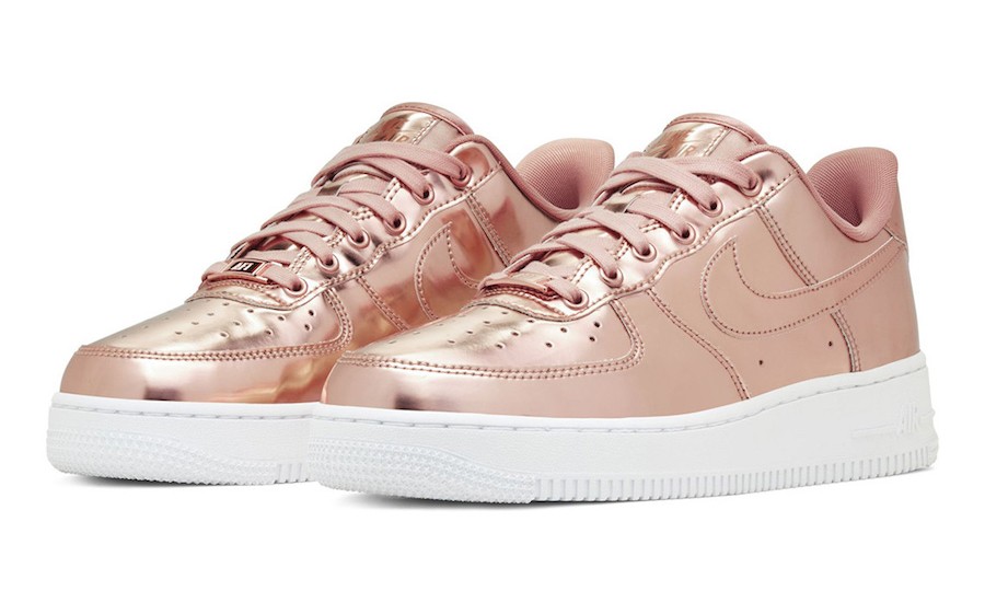 Nike Air Force 1 SP继续更新,你喜欢的金属色来了!