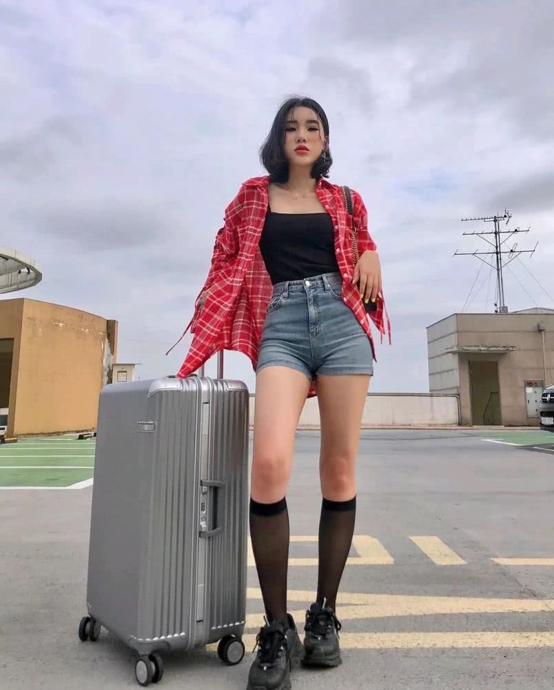 21套夏秋换季穿搭，基础款就能搞定，轻松赢在初秋起跑线上