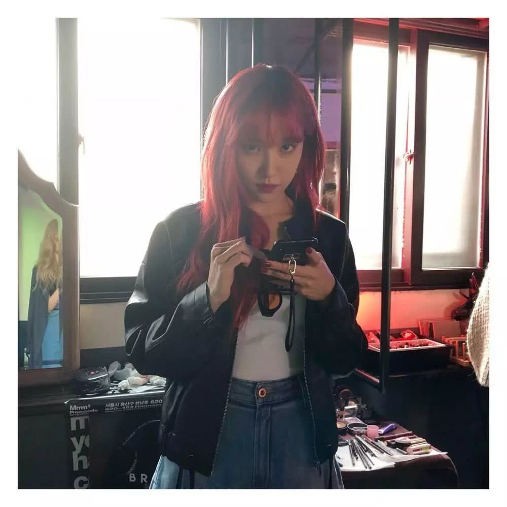 秋冬最火发型,要像LISA、杨超越这样色儿的才够美